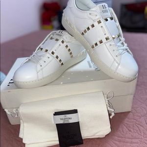 Never Used Valentino